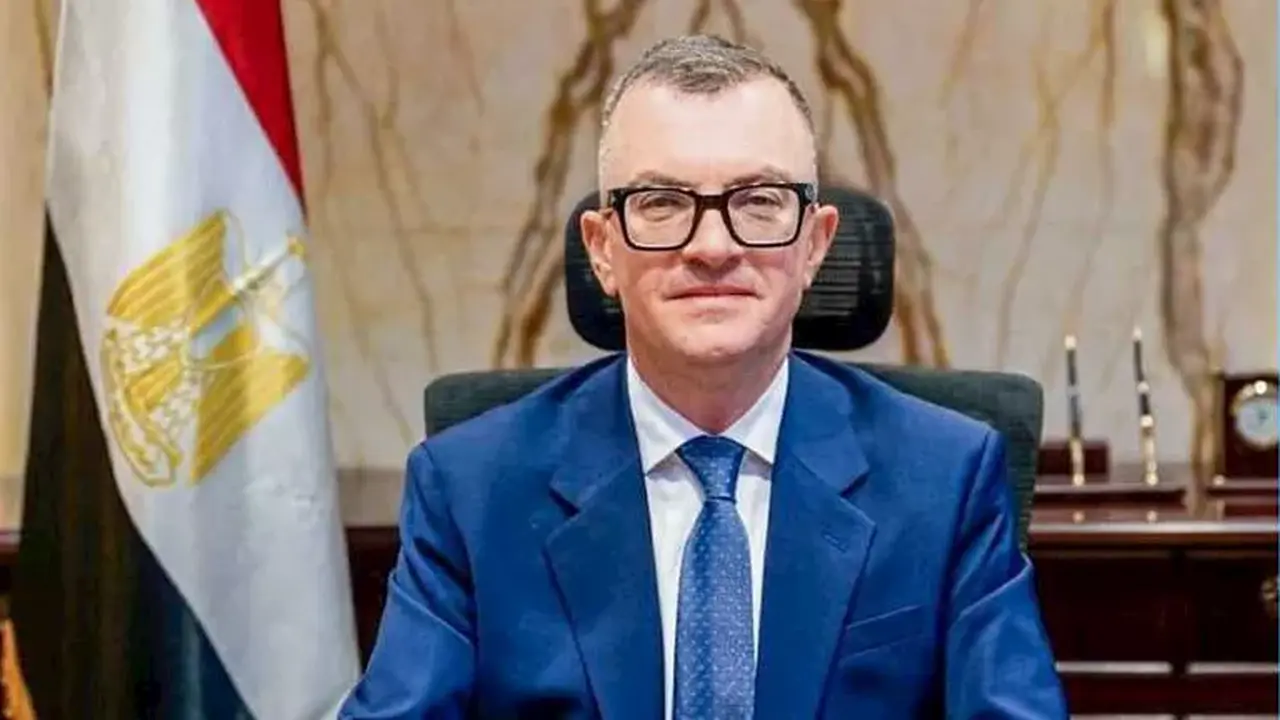وزير التخطيط يناقش مع سفير فيتنام تعزيز الشراكة التنموية والتعاون الاقتصادي